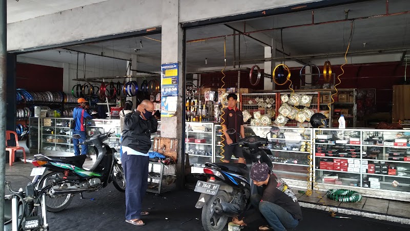 Cepink Motor: Sentuhan Keren untuk Motor Cilacap